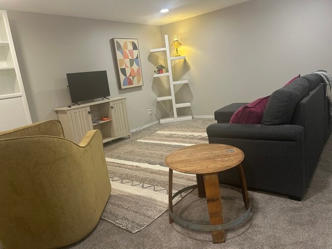 Photo - 8711 Bowdoin Way