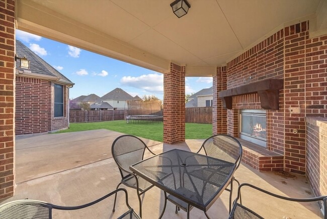 201 Chatfield Dr