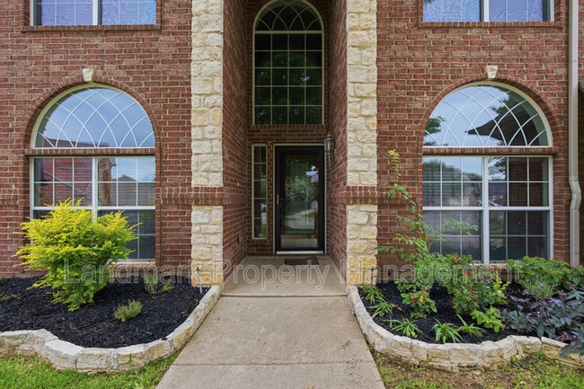 Photo - 2115 Lexington Dr