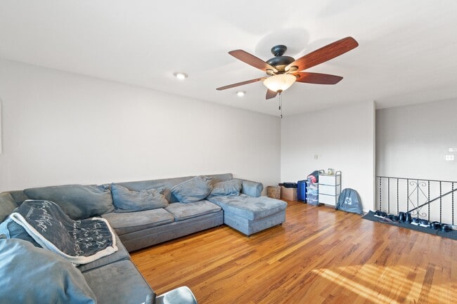 Building Photo - 26 Briarwood Rd Unit 2