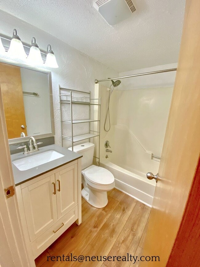 Photo - 6112 Harbourside Dr