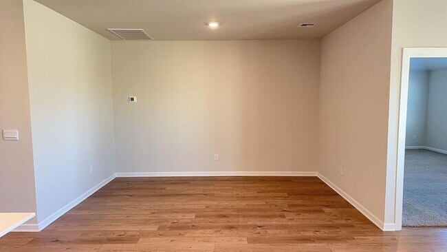 Photo - 6101 Green Meadow Ln