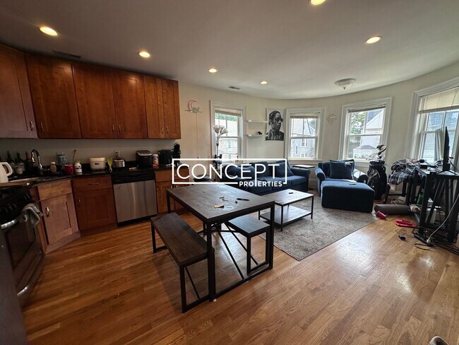 Photo - 84 Linden St Unit 2