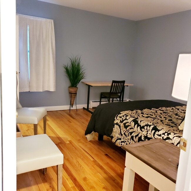 Photo - 143 Seaside Ave Unit #4