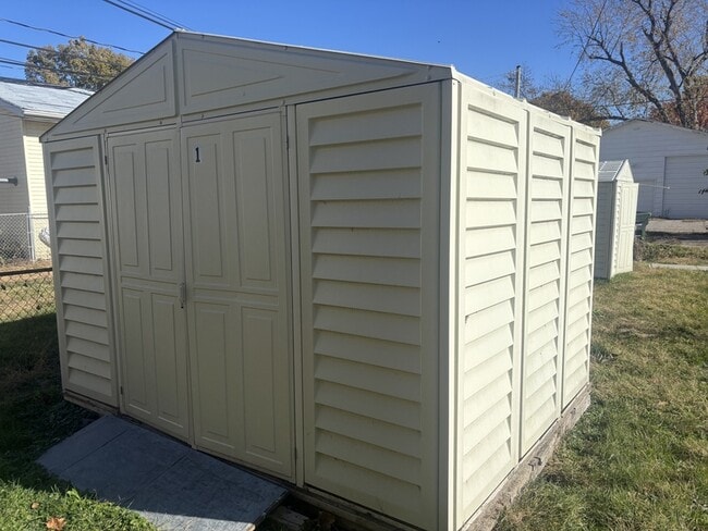 Photo - 527 9th St SW