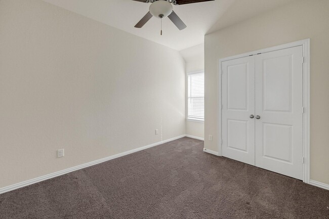 Building Photo - 2403 Dovetail Park Ln