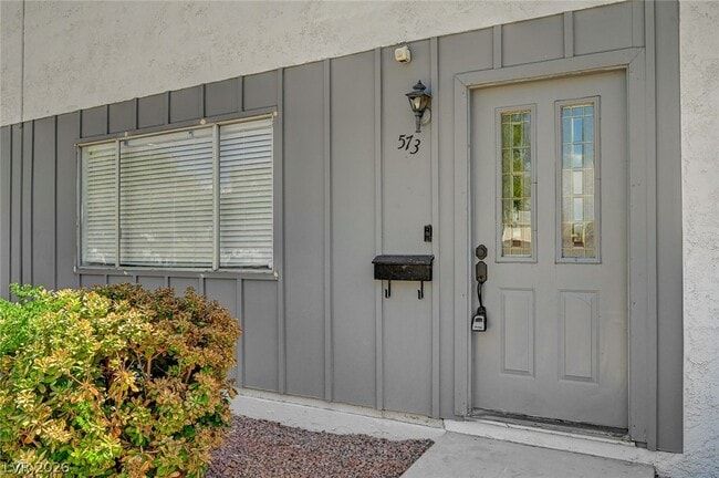 Photo - 573 Greenbriar Townhouse Way