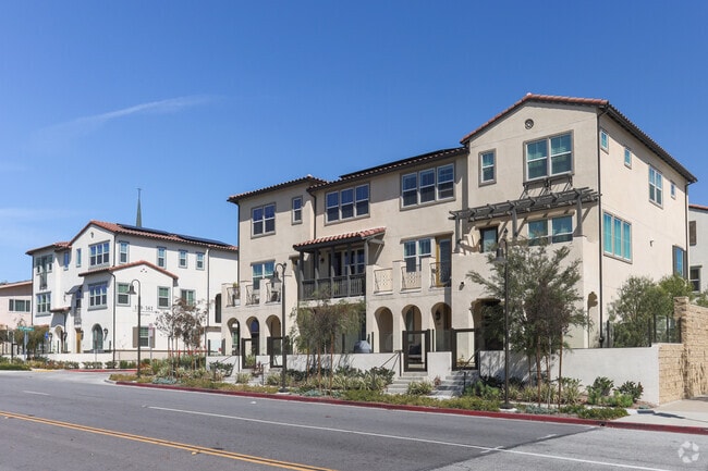 Building View - Luna Townhomes