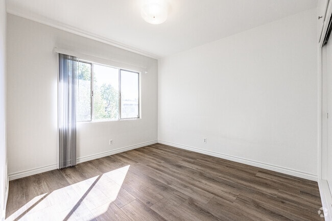 2BR, 1BA - 830SF - Primary Bedroom - 3643 Monon St