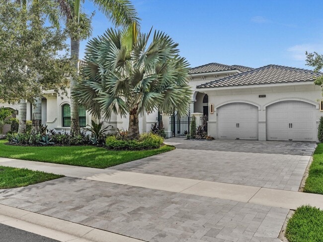 Building Photo - 16732 Strasbourg Ln