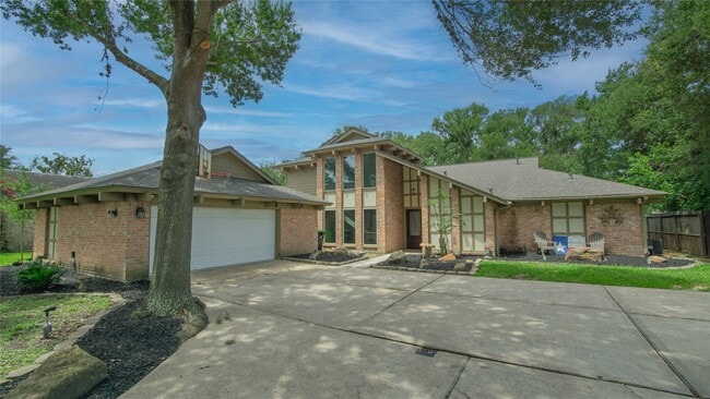 Photo - 3406 Deerwood Ln