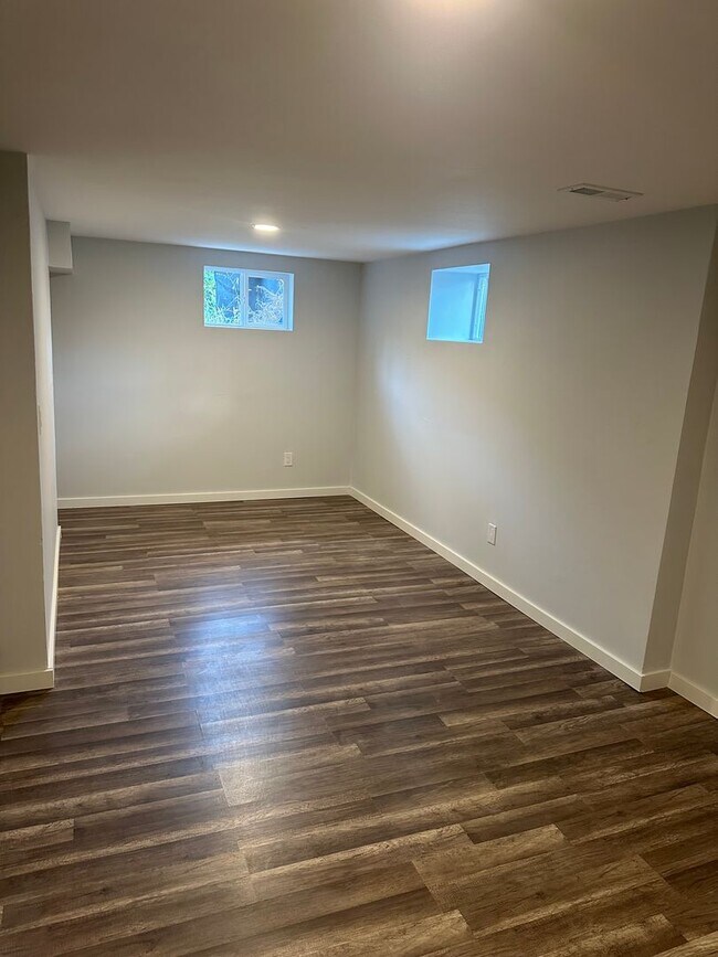 Photo - 2117 20th Street Rd Unit Lower Level