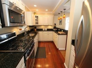 cocina reformada - 9044 Rhode Island Ave