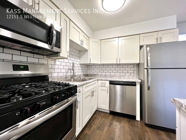 12151 S Western Ave Unit 3
