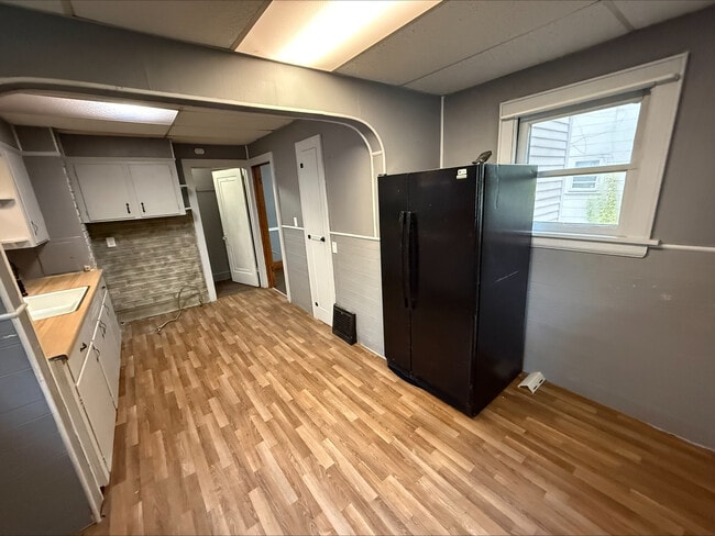 Photo - 140 Brighton Dr