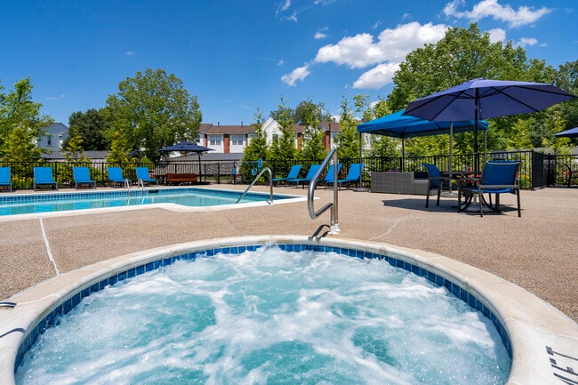 Ponds at Georgetown Apartments
