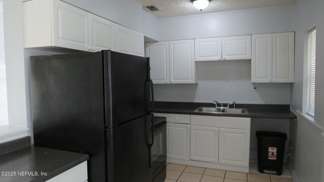 Photo - 5347 Baycrest Rd