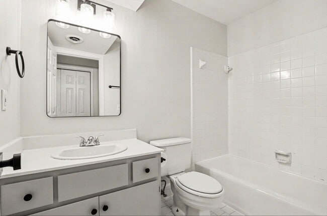 Photo - GreenHills Condo!