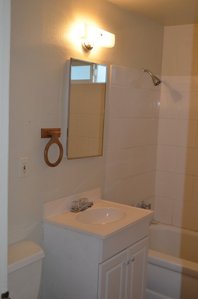 Photo - 1708-1710 N Rainier Ave Unit 1710 Rainier Ave