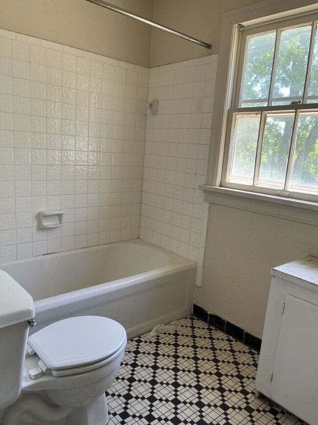 Photo - 2-Bedroom unit in Prime Oklahoma City Loca... Unit 1802