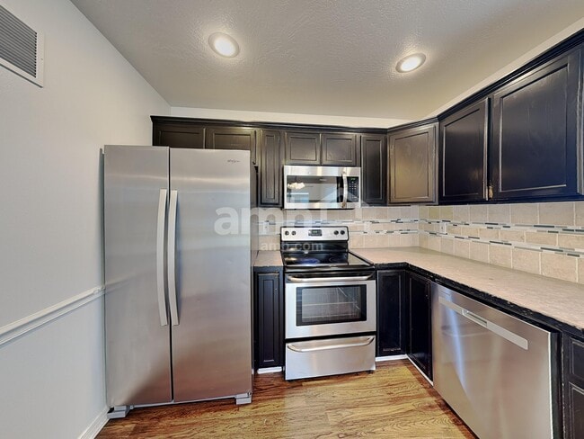 Photo - 2513 E Cinnamon Ln