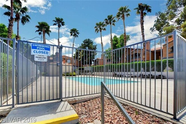 Photo - 220 Mission Newport Ln