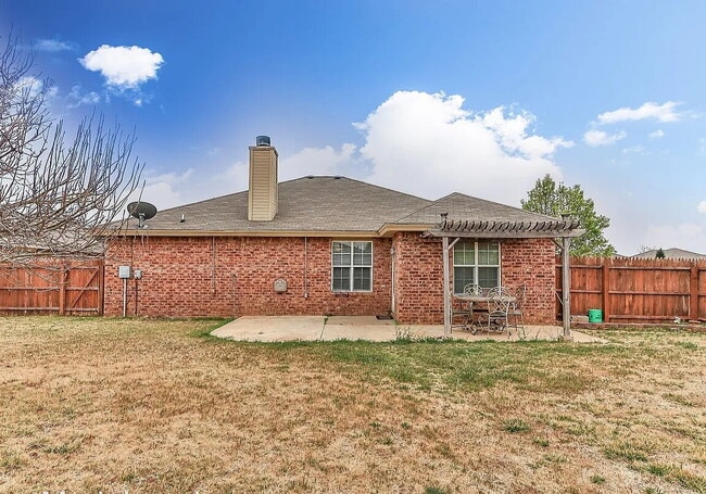 "Charming 3-Bed, 2-Bath Home with Spacious... - "Charming 3-Bed, 2-Bath Home with Spacious...