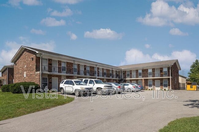 Building Photo - 4806 Saddlebrook Ln Unit Apt 13