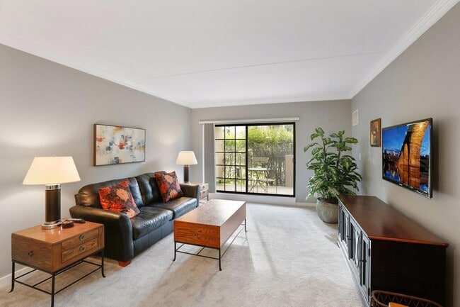 Photo - 6730 Vernon Ave S