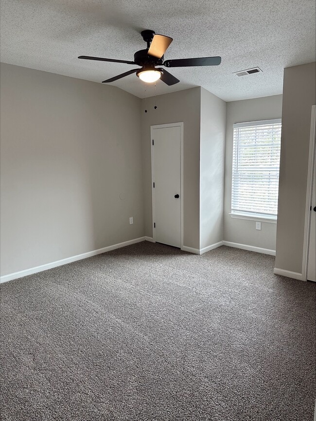 2x2 - 980 pies cuadrados - Meadow Oaks