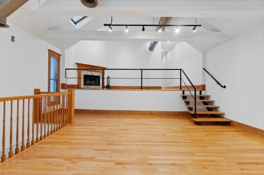 Photo - 2239 N Clybourn Ave