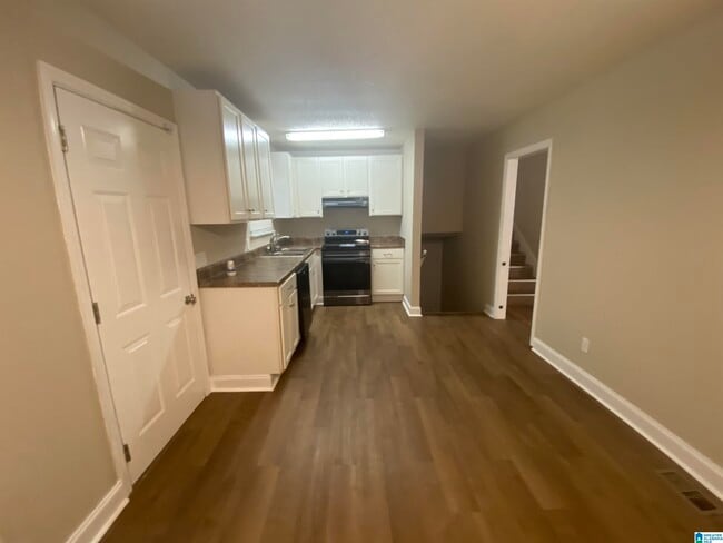 1608 Azalea Dr