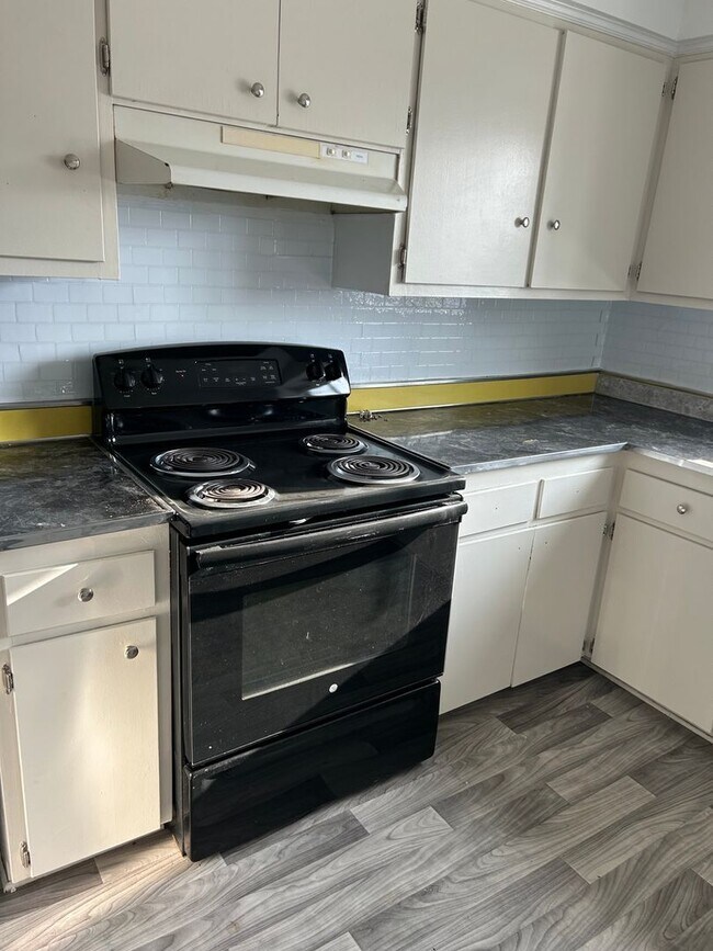 Photo - 29206 Longview Ave