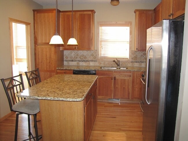 Photo - 3BR/2.5BA Beautiful END UNIT Townhome in Dancing Waters- Available Now!