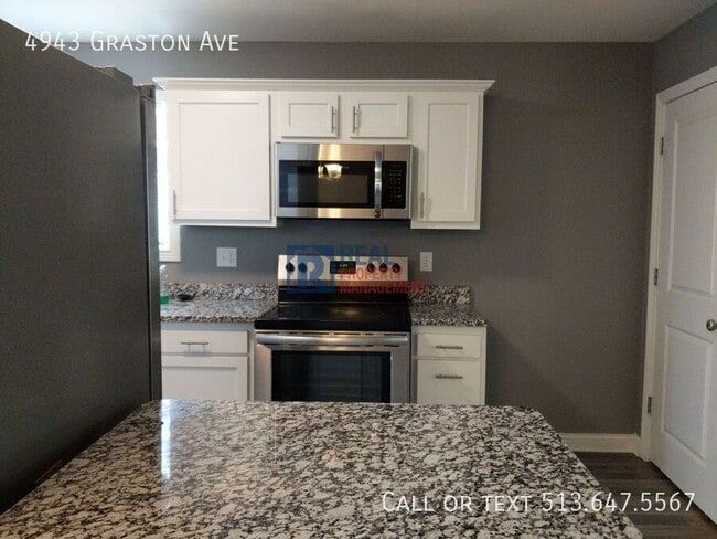 Photo - 4943 Graston Ave