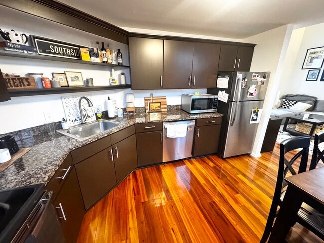 Photo - 130 S 22nd St