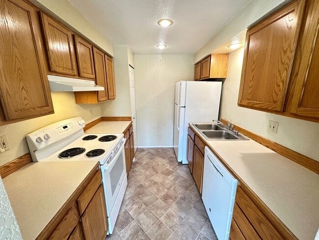 Photo - 1120 W Wakefield St