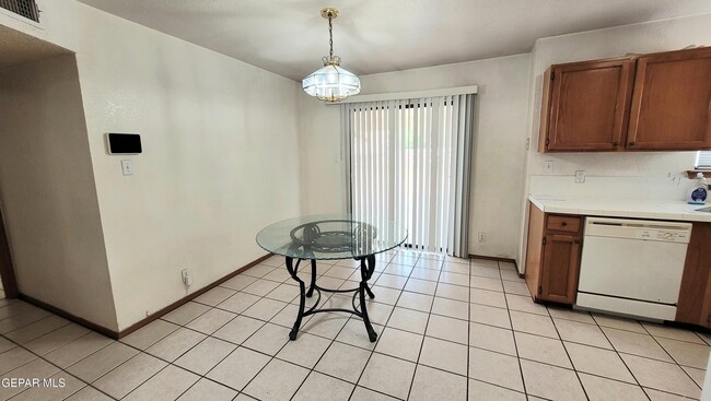 Photo - 7149 Golden Hawk Dr