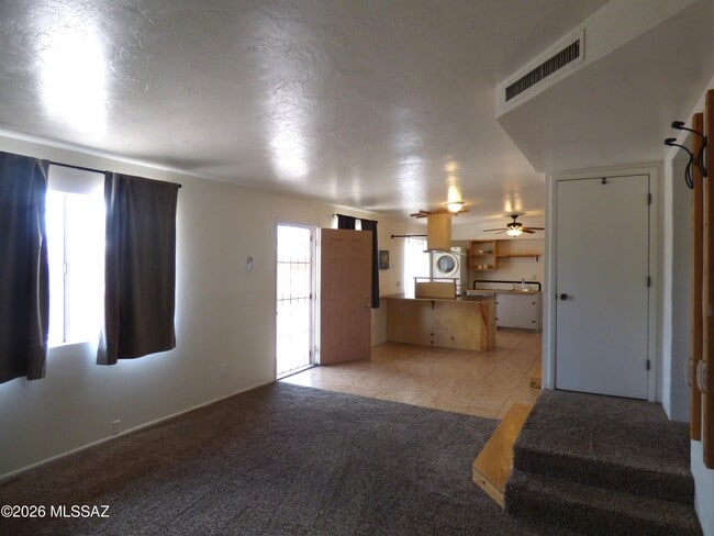 Photo - 1029 E Irwin Pl