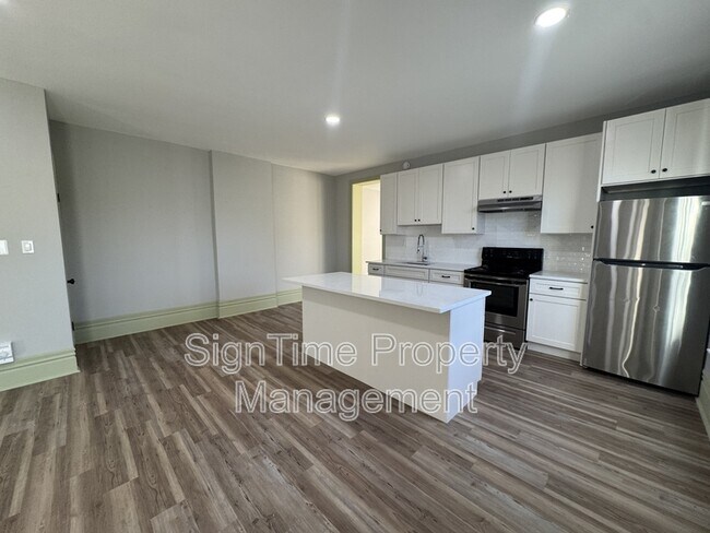 Photo - 25 Wayside Ave