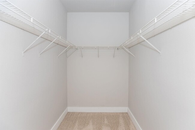 Building Photo - 19100 Glenwest Dr Unit 238