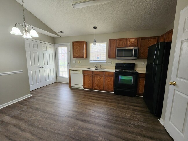 Photo - 3 Bedroom 2 Bath Ranch