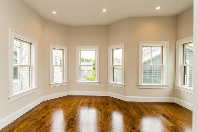 Photo - 124 Columbia St Unidad 1