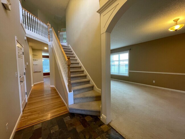 Photo - 5 Bed 2.5 Bath + a Den in Tigard/Bull Mountain - Solar Panels, Central A/C and More!