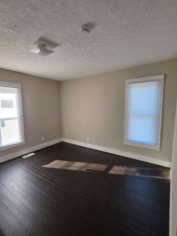 Photo - 906 Union St