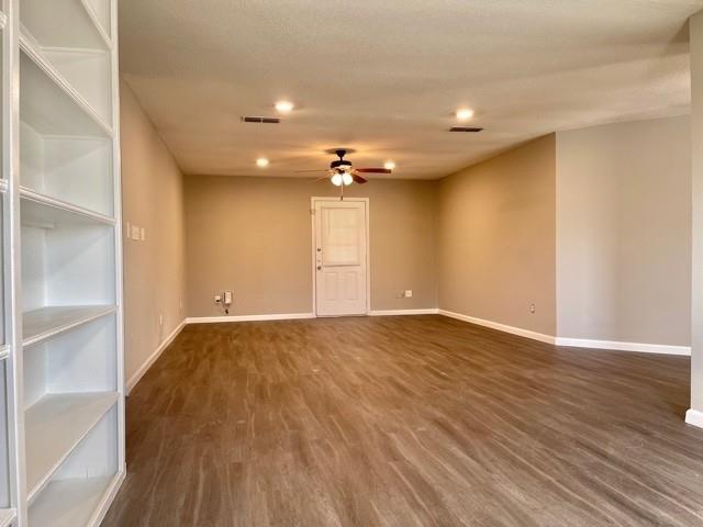 Photo - 204 Honey Bee Dr