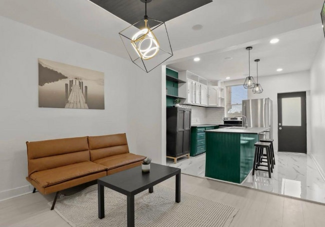 Photo - 2002 E Preston St