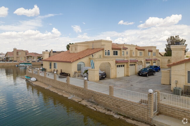 Photo - Silver Lakes