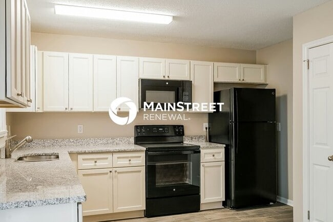 4 Bedroom Pet-Friendly Home in Durham, NC with Main Street Renewal