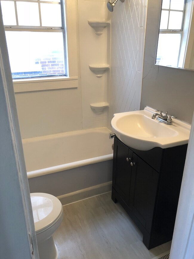 Photo - 511 NW 27th St